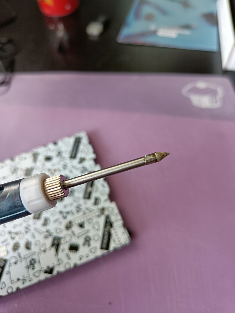 Soldering Iron is smoking 📋 Support CircuitMess community